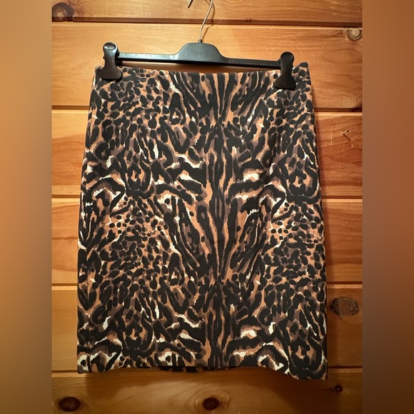 Talbots lined women’s pencil skirt size 8 animal print. - Picture 1 of 8